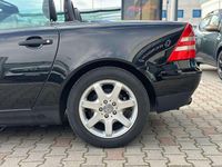 Usata Mercedes SLK200 192 CV (141 kW) 1999 Nero Cabrio