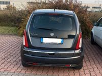 Usata Lancia Musa 77 CV (56 kW) 2010 Grigio Monovolume