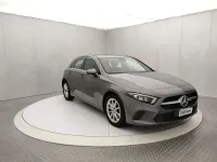 Usata Mercedes A180 Business 116 CV (85 kW) 2018 Grigio scuro Utilitaria