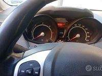 Usata Ford Fiesta 73 CV (53 kW) 2010 Nero Utilitaria