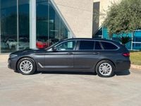 Usata BMW 520 Luxury Line 190 CV (139 kW) 2022 Grigio Station wagon