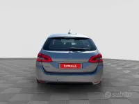 Usata Peugeot 308 Allure 131 CV (96 kW) 2019 Grigio artense Station wagon