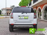 Usata Chevrolet Captiva LTZ 183 CV (134 kW) 2011 Bianco SUV