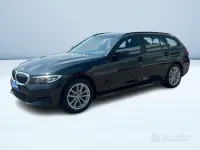 Usata BMW 320 Advantage 190 CV (139 kW) 2022 Nero pastello Station wagon