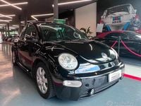 Usata VW New Beetle 100 CV (73 kW) 2006 Nero Utilitaria