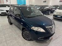 Usado Lancia Ypsilon 69 HP (50 kW) 2015 Verde Citadino