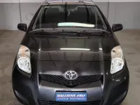 Usata Toyota Yaris 69 CV (50 kW) 2009 Grigio Utilitaria