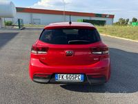 Usata Kia Rio 74 CV (54 kW) 2017 Rosso Berlina