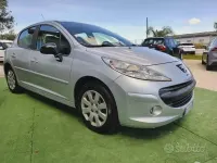 Usado Peugeot 207 68 CV (50 kW) 2006 Gris Berlina