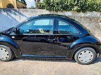 Usata VW New Beetle 90 CV (66 kW) 1998 Nero Utilitaria