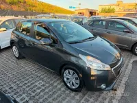 Usata Peugeot 208 Allure 95 CV (69 kW) 2013 Grigio Utilitaria