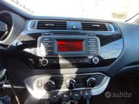 Usata Kia Rio 2015 Bianco Berlina