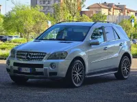 Usata Mercedes ML320 224 CV (164 kW) 2006 Argento SUV
