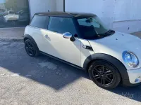 Usata Mini Cooper D 112 CV (82 kW) 2011 Beige Utilitaria