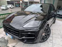 Usata Porsche Cayenne Coupe 305 CV (224 kW) 2024 Nero cromite metallizzato Coupé