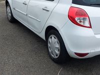 Usata Renault Clio II 75 CV (55 kW) 2009 Bianco Utilitaria