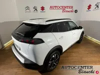 Usata Peugeot 2008 Allure 131 CV (96 kW) 2022 Bianco SUV