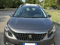 Usata Peugeot 2008 Allure 99 CV (72 kW) 2017 SUV