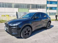 Usado Jaguar E-Pace R-Dynamic 300 CV (220 kW) 2022 Negro SUV