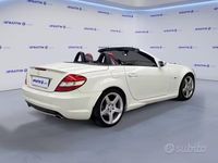 Usata Mercedes SLK280 231 CV (169 kW) 2007 Bianco Cabrio