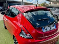 Usata Lancia Ypsilon Gold 69 CV (50 kW) 2021 Rosso Utilitaria