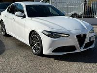 Usata Alfa Romeo Giulia Super 150 CV (110 kW) 2017 Bianco Berlina
