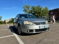 Usata VW Golf IV 115 CV (84 kW) 2005 Grigio Berlina