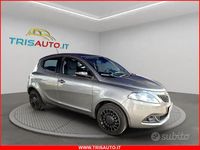 Usata Lancia Ypsilon Silver 71 CV (52 kW) 2022 Grigio Utilitaria