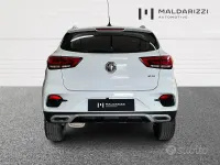 Usata MG ZS Luxury 106 CV (77 kW) 2024 Bianco SUV