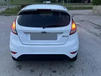 Usata Ford Fiesta 95 CV (69 kW) 2015 Bianco Utilitaria