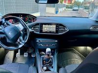 Usata Peugeot 308 Allure 131 CV (96 kW) 2018 Blu/azzurro Berlina