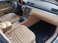 Usata VW Passat 105 CV (77 kW) 2012 Grigio Station wagon