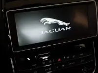 Usata Jaguar XE Portfolio 180 CV (132 kW) 2016 Grigio Berlina