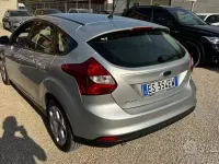 Usata Ford Focus 116 CV (85 kW) 2013 Grigio Berlina