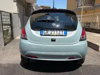 Usata Lancia Ypsilon Gold 69 CV (50 kW) 2024 Blu Utilitaria