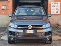 Usata VW Touareg 245 CV (180 kW) 2012 Grigio SUV