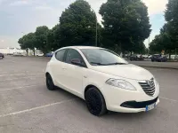Usata Lancia Ypsilon 69 CV (50 kW) 2013 Bianco Utilitaria