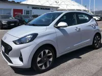 Usata Hyundai i10 63 CV (46 kW) 2024 Argento Utilitaria