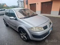Usata Renault Mégane II 98 CV (72 kW) 2005 Grigio Berlina