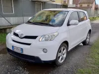 Usata Toyota Urban Cruiser Luxury 90 CV (66 kW) 2011 Bianco Utilitaria