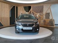Usata Peugeot 2008 Active 100 CV (73 kW) 2018 SUV