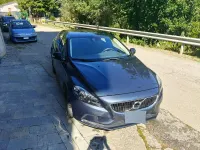 Usata Volvo V40 120 CV (88 kW) 2017 Bluazzurro Berlina