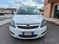 Usata Opel Zafira Business 110 CV (80 kW) 2015 Bianco Monovolume