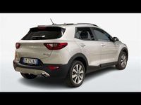 Usata Kia Stonic Style 82 CV (60 kW) 2023 Grigio chiaro SUV