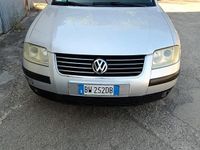 Usata VW Passat 130 CV (95 kW) 2002 Grigio Berlina