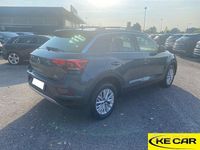 Usata VW T-Roc Life 116 CV (85 kW) 2024 Grigio SUV