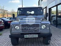 Usata Land Rover Defender SE 122 CV (89 kW) 2009 Grigio Station wagon