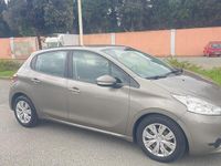 Begagnad Peugeot 208 Active 68 HK (50 kW) 2012 Guld Halvkombi