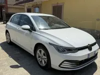 Usata VW Golf VIII Life 116 CV (85 kW) 2021 Bianco Berlina