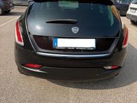 Usata Lancia Delta 120 CV (88 kW) 2012 Nero Utilitaria